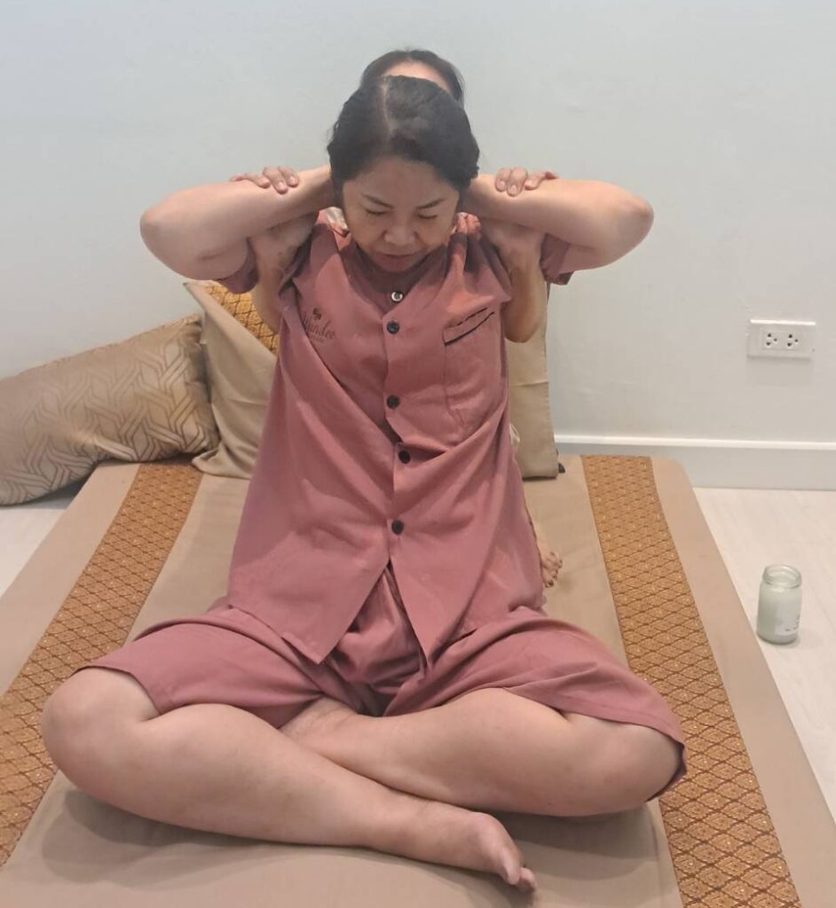 ยืดเส้นคอ